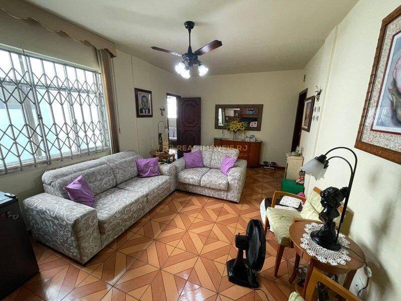 Apartamento à venda com 2 quartos, 90m² - Foto 1