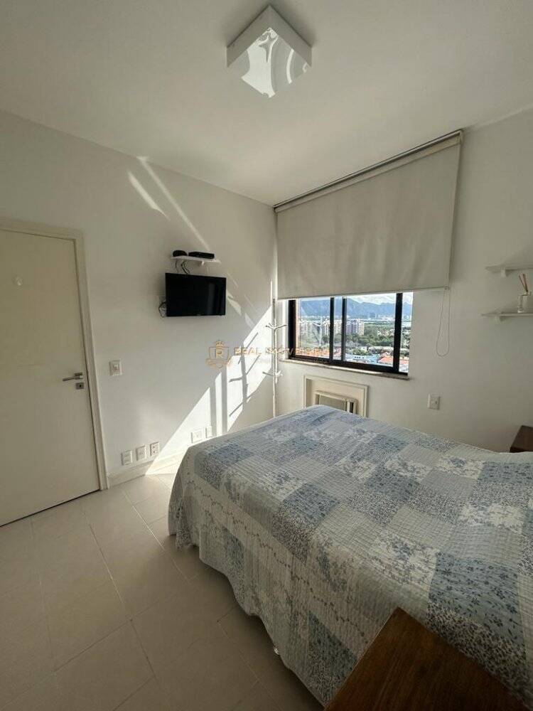 Apartamento à venda com 3 quartos, 110m² - Foto 11