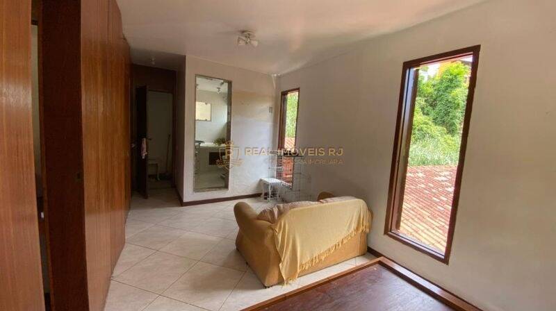 Casa à venda com 3 quartos, 300m² - Foto 12