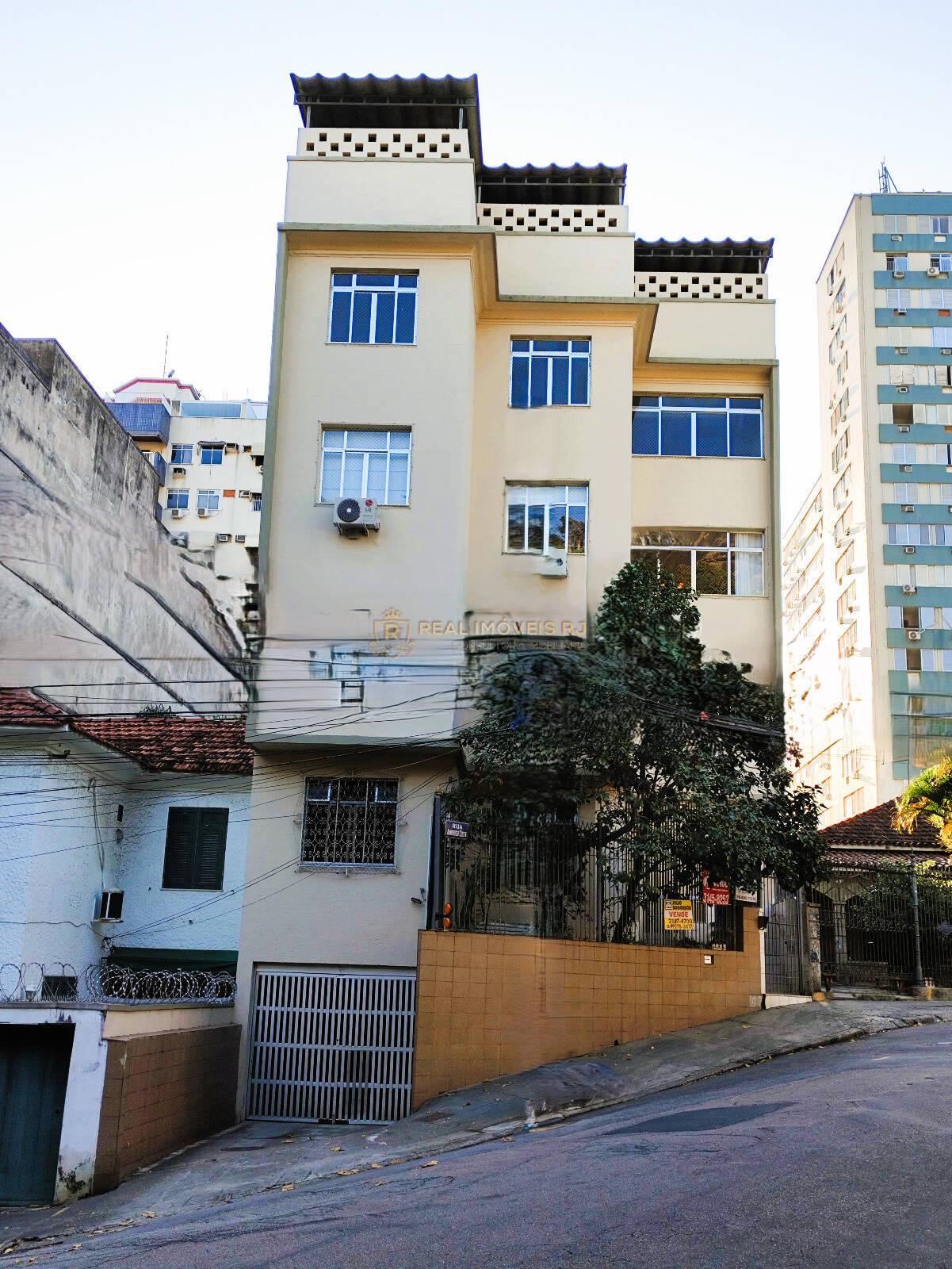 Apartamento à venda com 3 quartos, 80m² - Foto 1