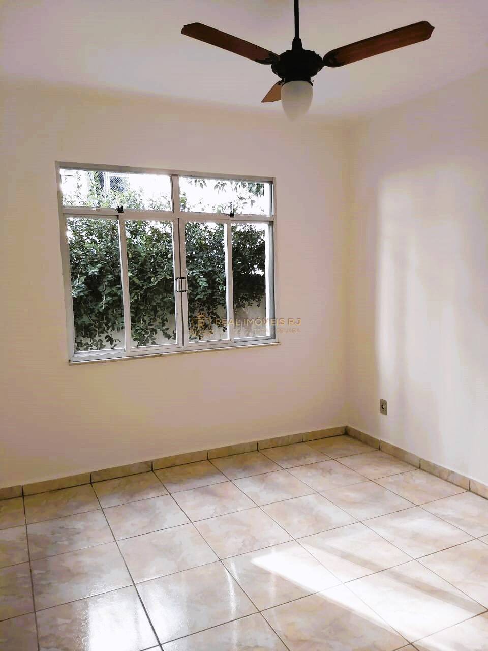 Apartamento à venda com 3 quartos, 80m² - Foto 3