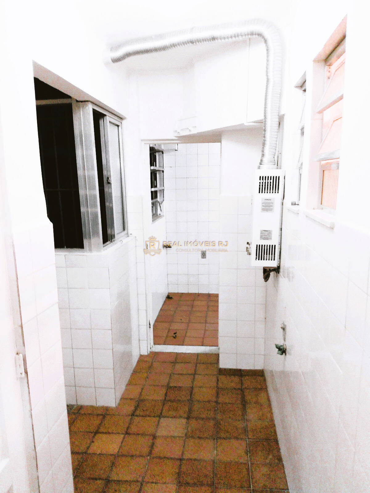 Apartamento à venda com 3 quartos, 80m² - Foto 11