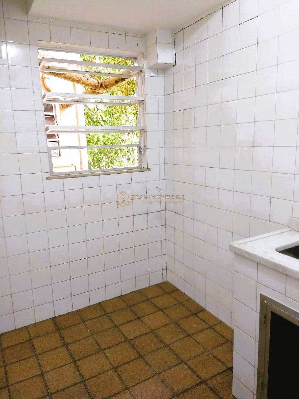 Apartamento à venda com 3 quartos, 80m² - Foto 12