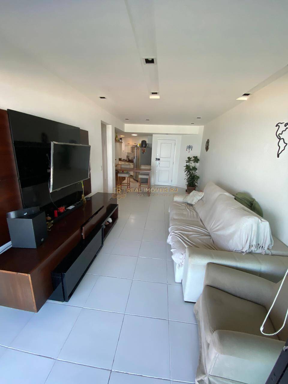 Apartamento à venda com 2 quartos, 80m² - Foto 4