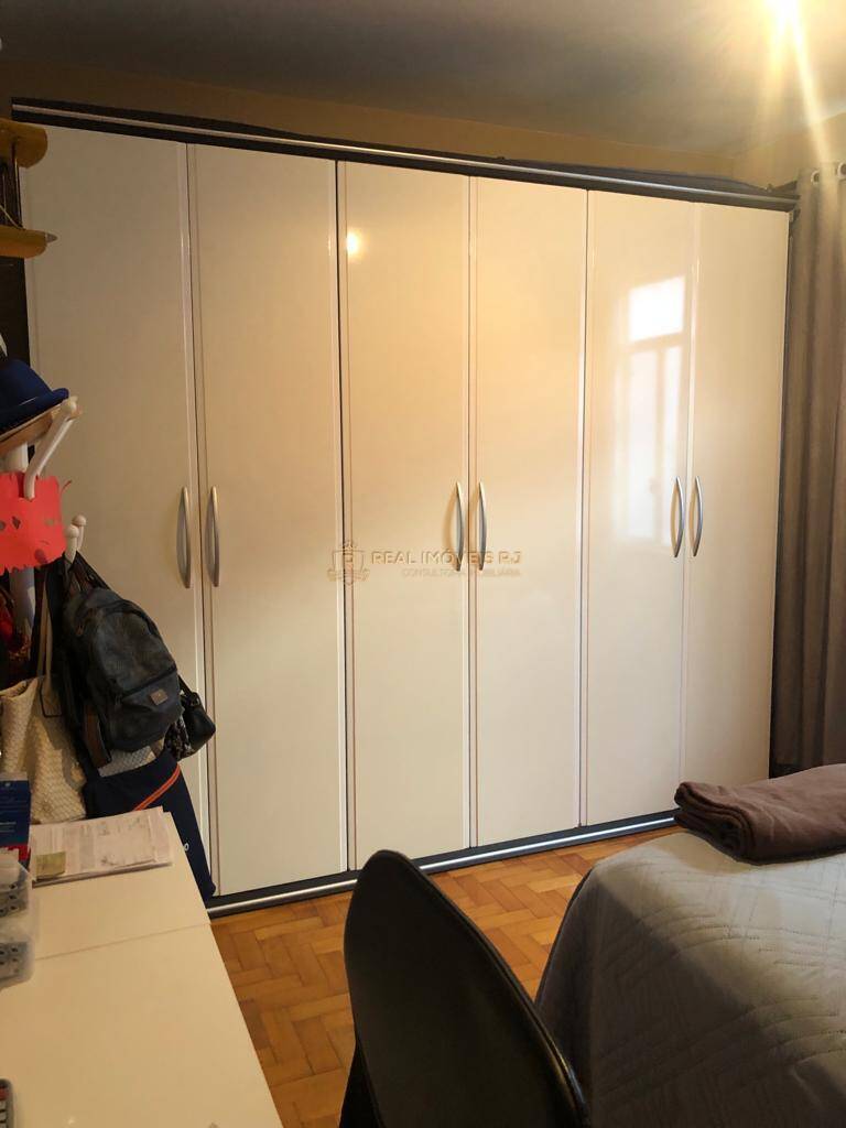 Apartamento à venda com 3 quartos, 86m² - Foto 11