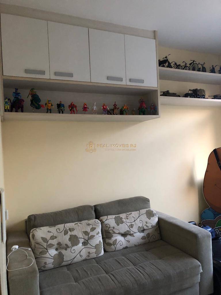 Apartamento à venda com 3 quartos, 86m² - Foto 18