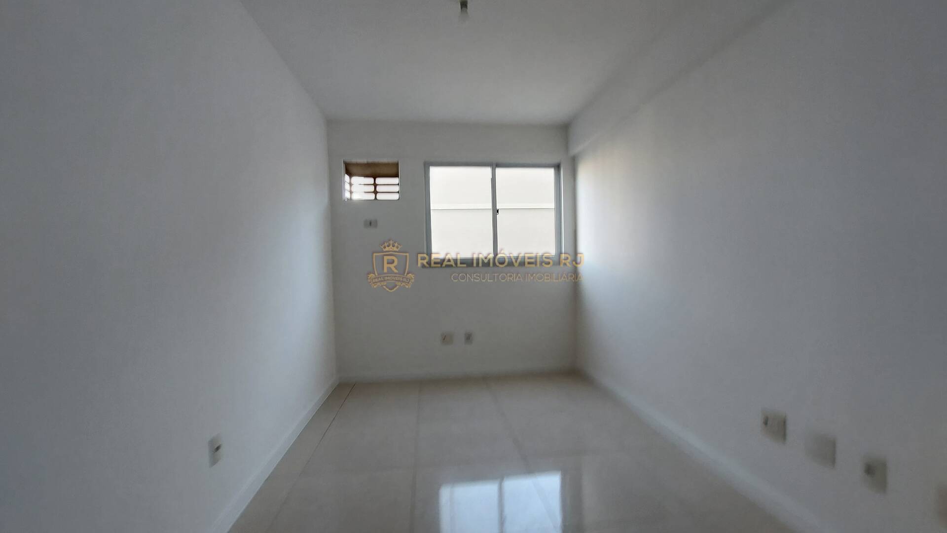 Apartamento à venda com 2 quartos, 68m² - Foto 8