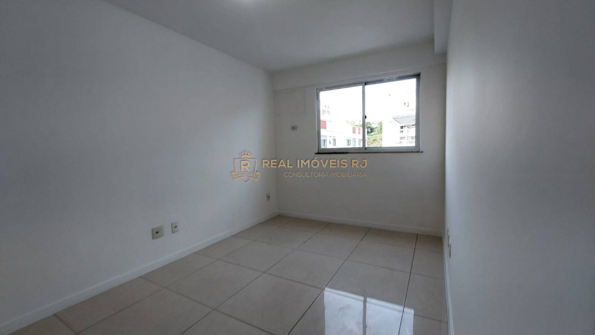 Apartamento à venda com 2 quartos, 68m² - Foto 13