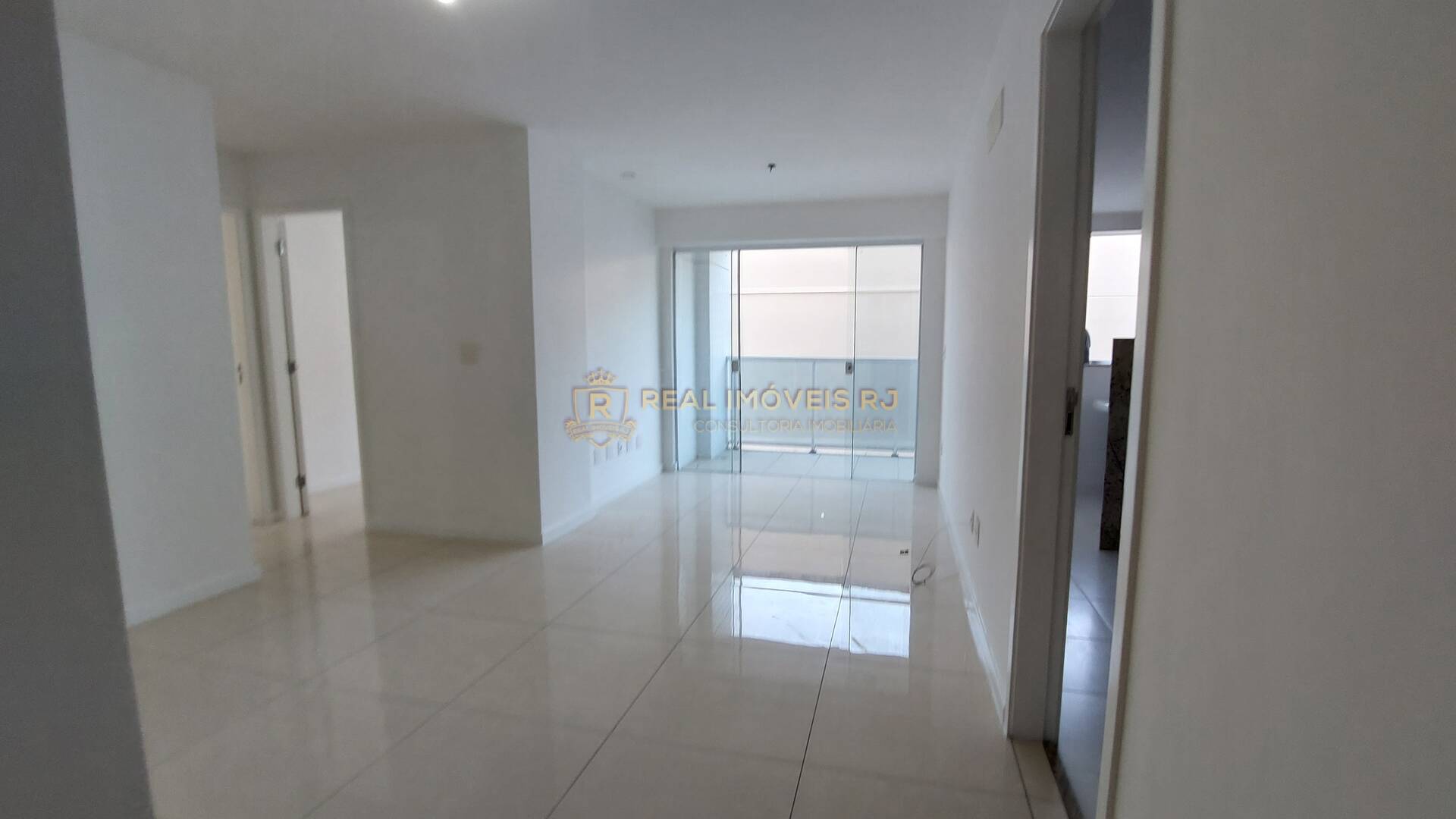 Apartamento à venda com 2 quartos, 68m² - Foto 28