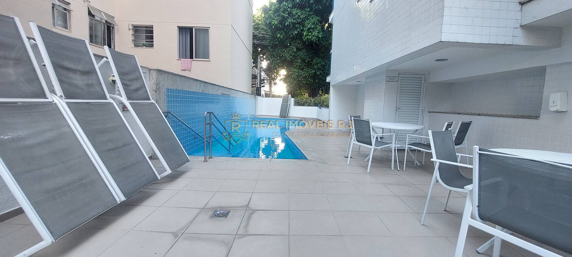 Apartamento à venda com 2 quartos, 68m² - Foto 43