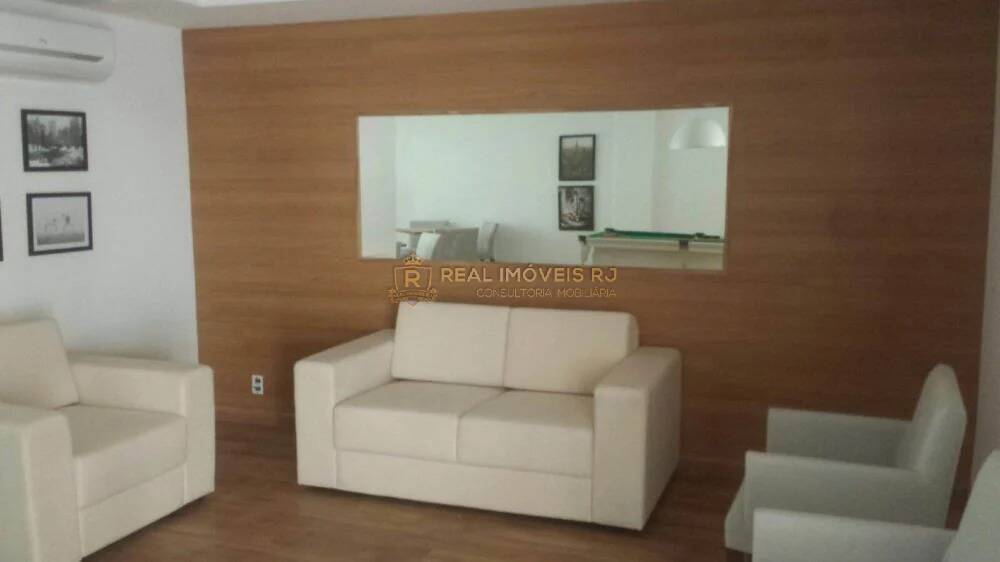 Apartamento à venda com 2 quartos, 68m² - Foto 46