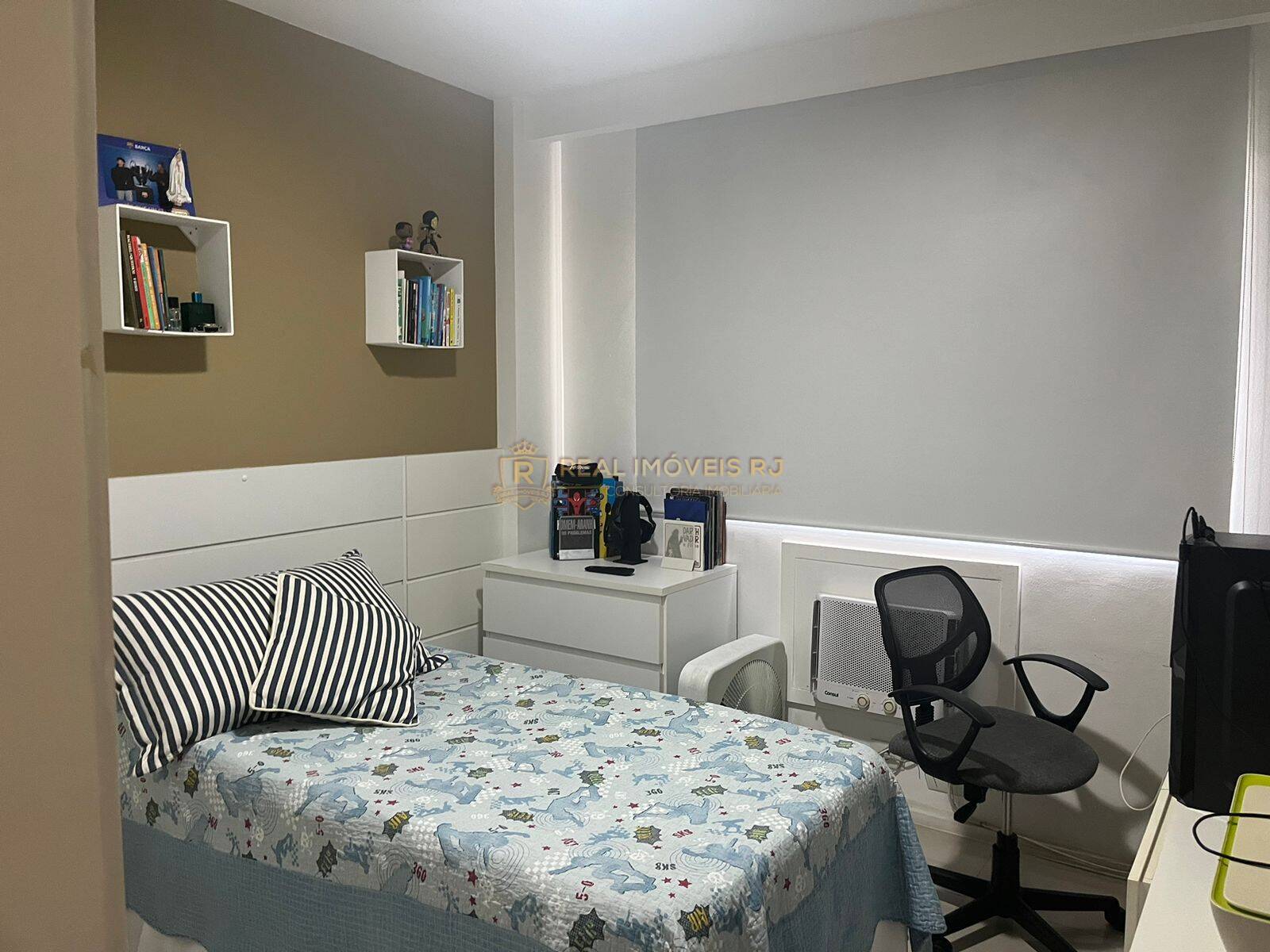 Apartamento à venda com 2 quartos, 85m² - Foto 19