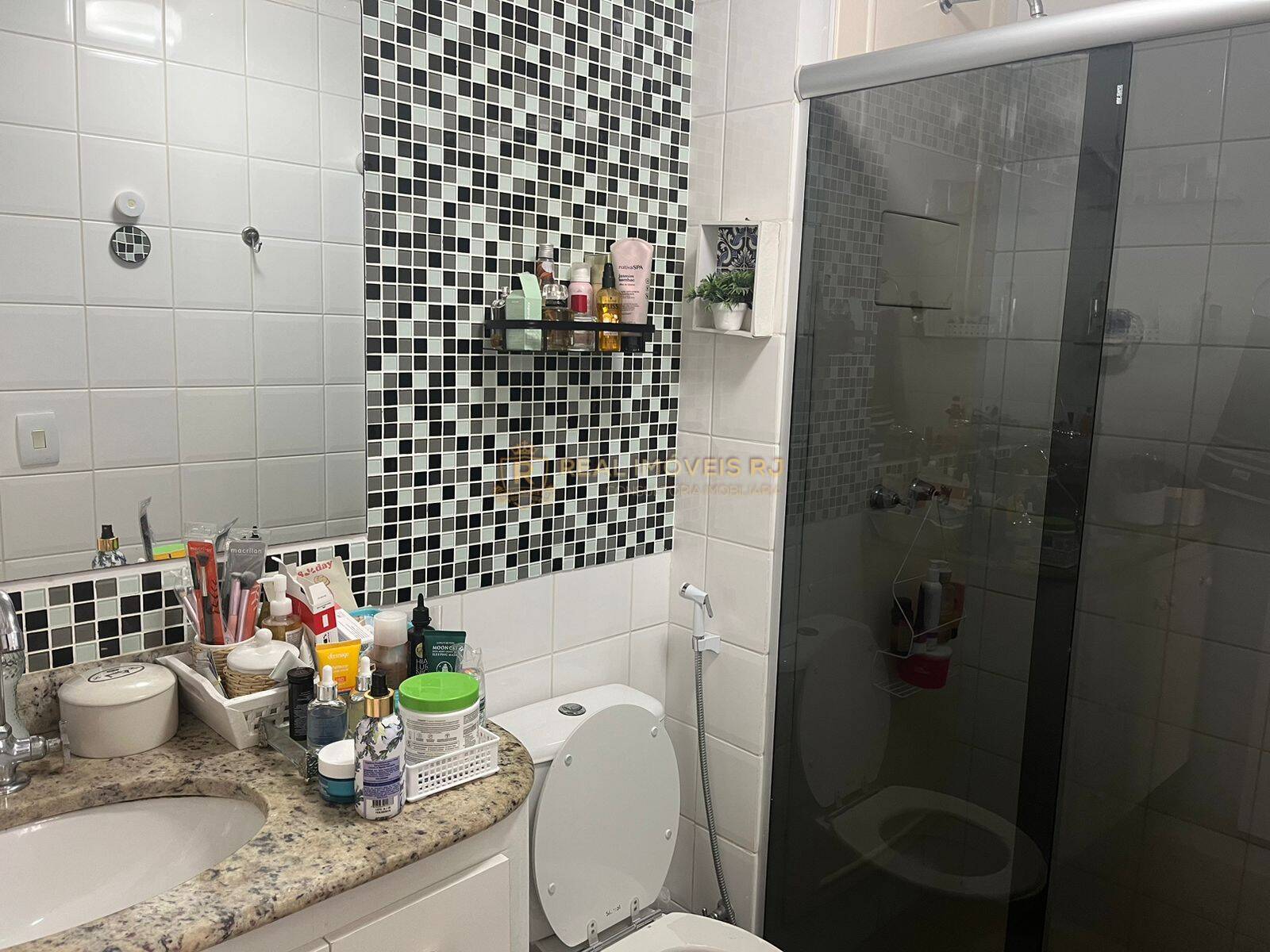 Apartamento à venda com 2 quartos, 85m² - Foto 24