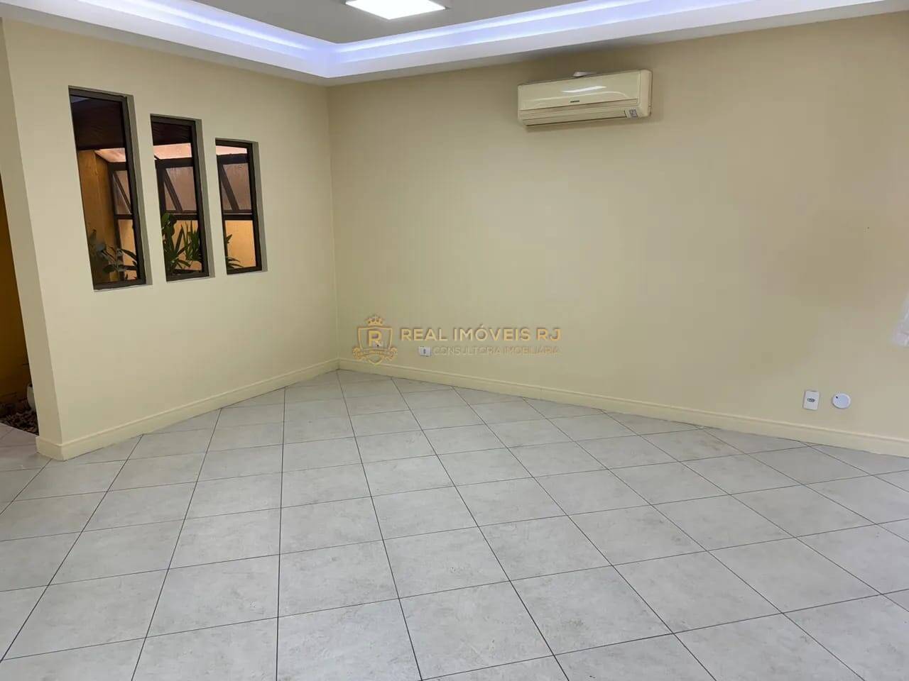 Casa para alugar com 3 quartos, 200m² - Foto 6