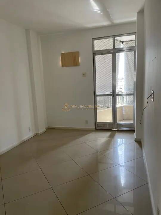 Apartamento à venda com 2 quartos, 91m² - Foto 9