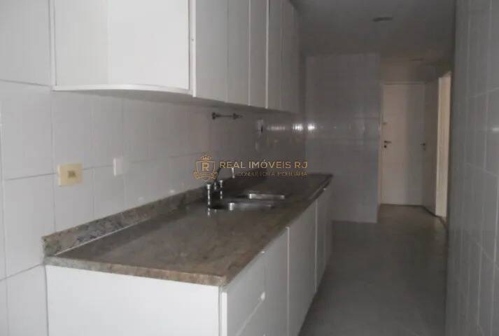 Apartamento à venda com 3 quartos, 126m² - Foto 7