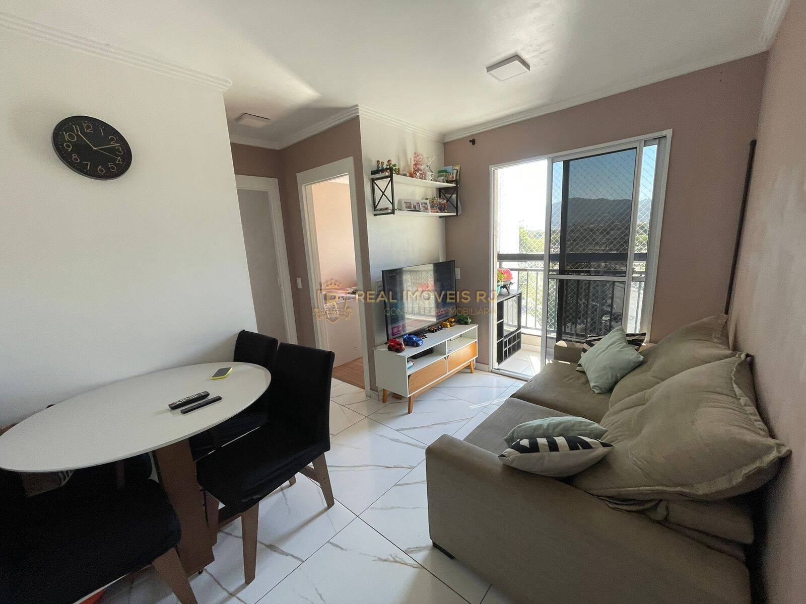 Apartamento à venda com 2 quartos, 43m² - Foto 1