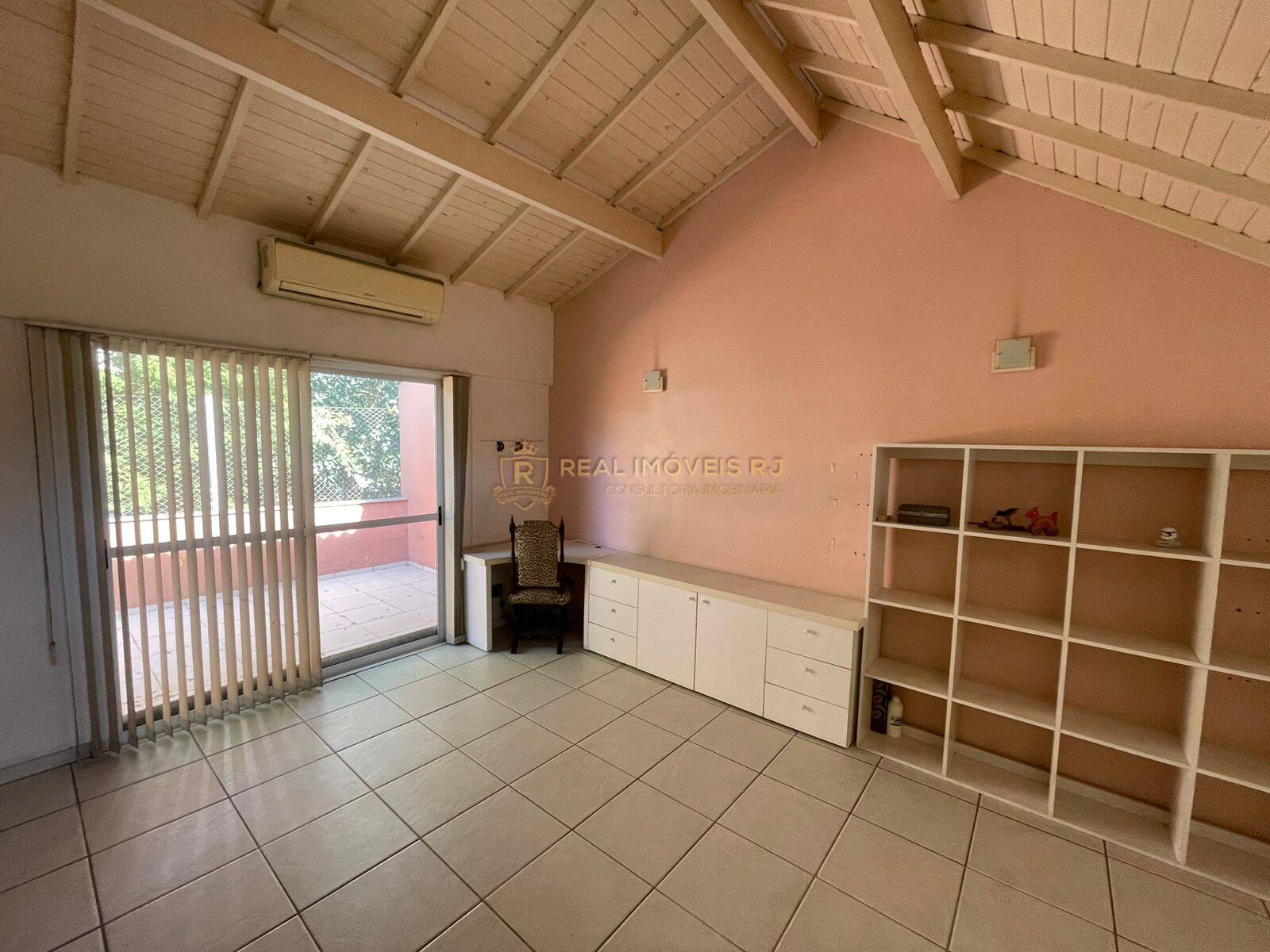 Casa à venda com 4 quartos, 179m² - Foto 6