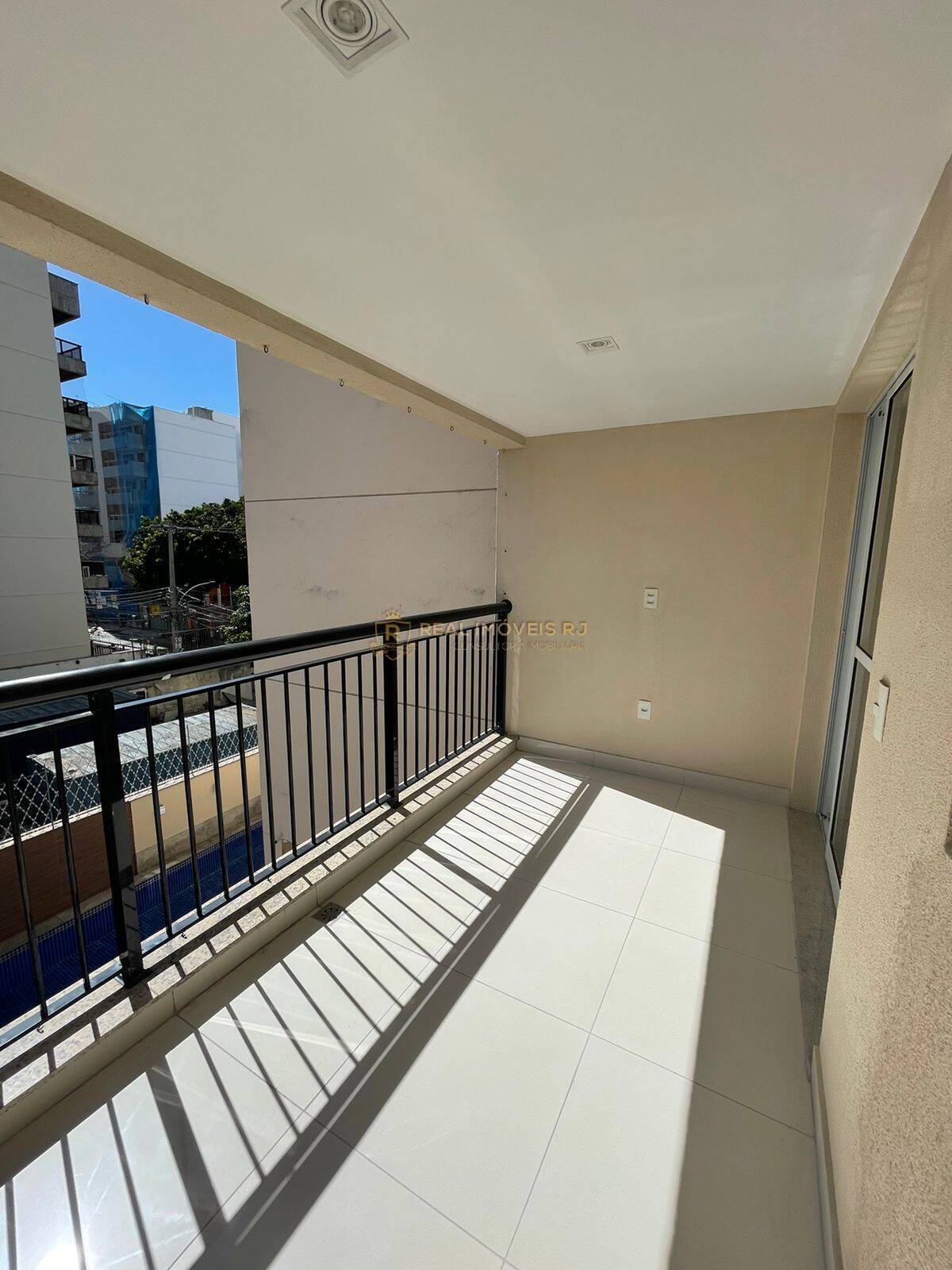 Apartamento à venda com 3 quartos, 94m² - Foto 6