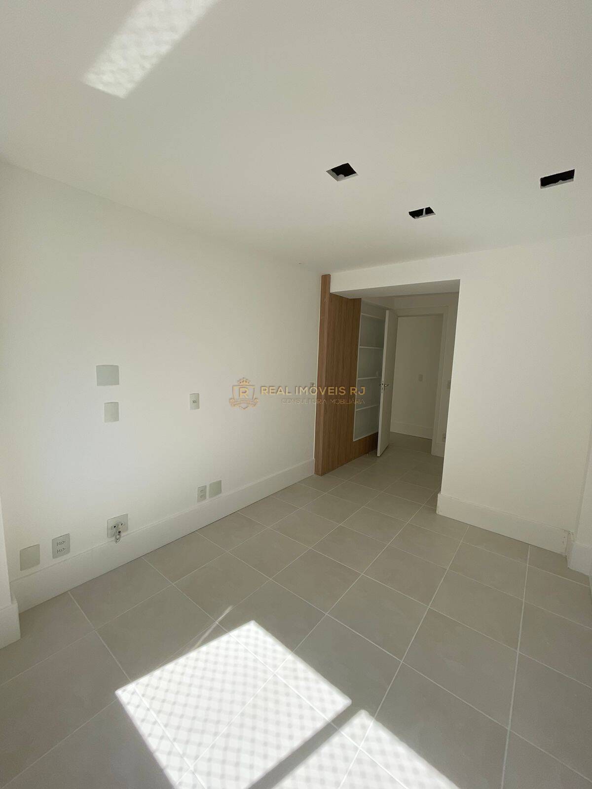 Apartamento à venda com 3 quartos, 94m² - Foto 10