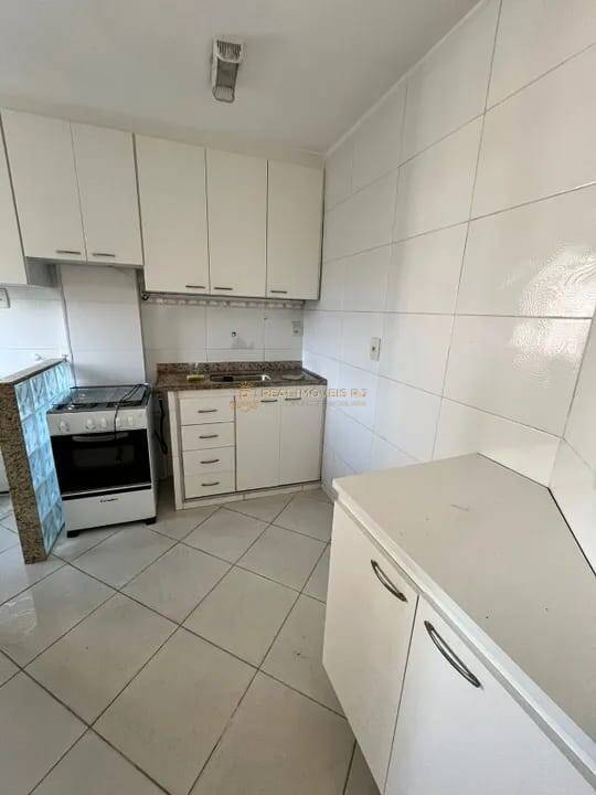 Apartamento à venda com 2 quartos, 60m² - Foto 4