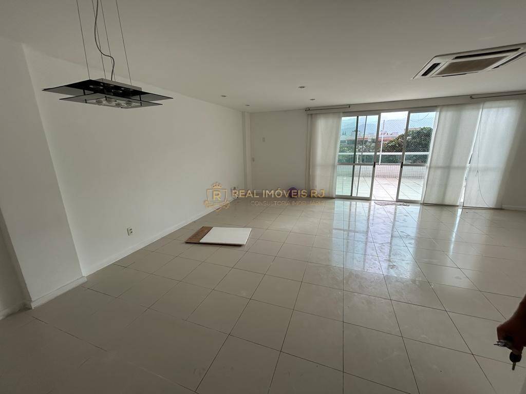 Cobertura para alugar com 3 quartos, 195m² - Foto 4