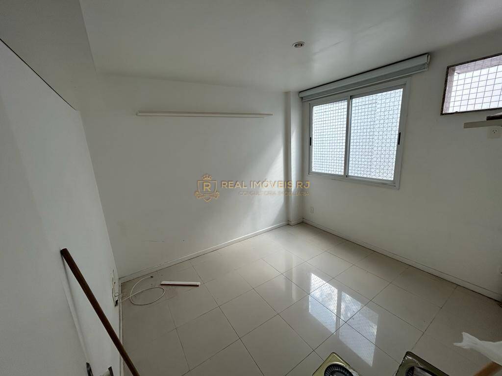 Cobertura para alugar com 3 quartos, 195m² - Foto 13