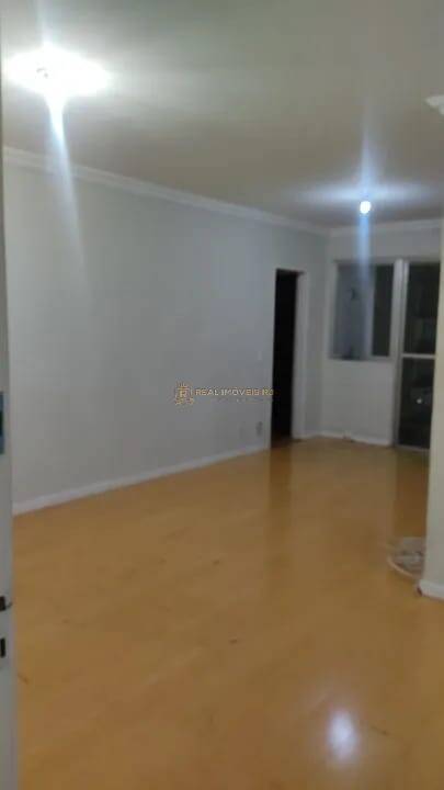 Apartamento à venda com 2 quartos, 85m² - Foto 4