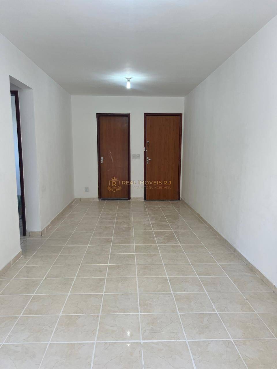 Apartamento à venda com 2 quartos, 61m² - Foto 2