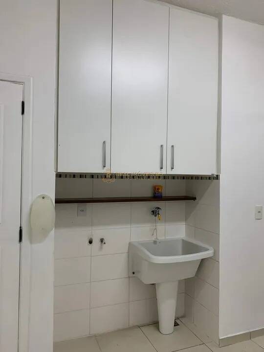 Casa para alugar com 4 quartos, 200m² - Foto 15