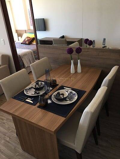 Apartamento à venda com 2 quartos, 68m² - Foto 4