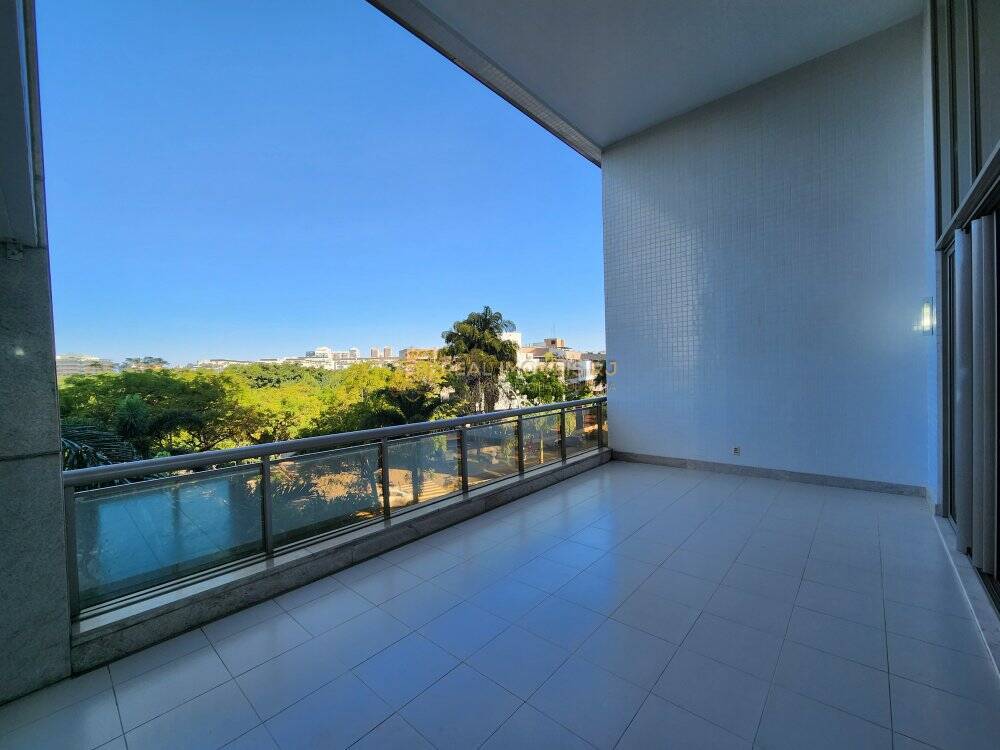 Apartamento à venda com 4 quartos, 366m² - Foto 1