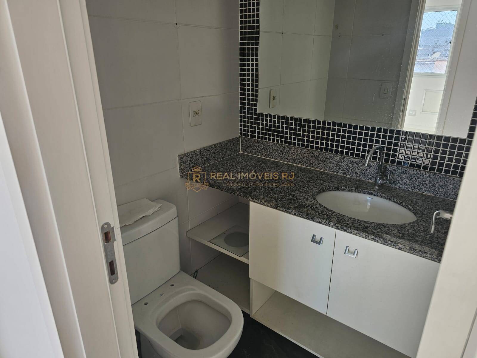 Apartamento à venda com 2 quartos, 62m² - Foto 20