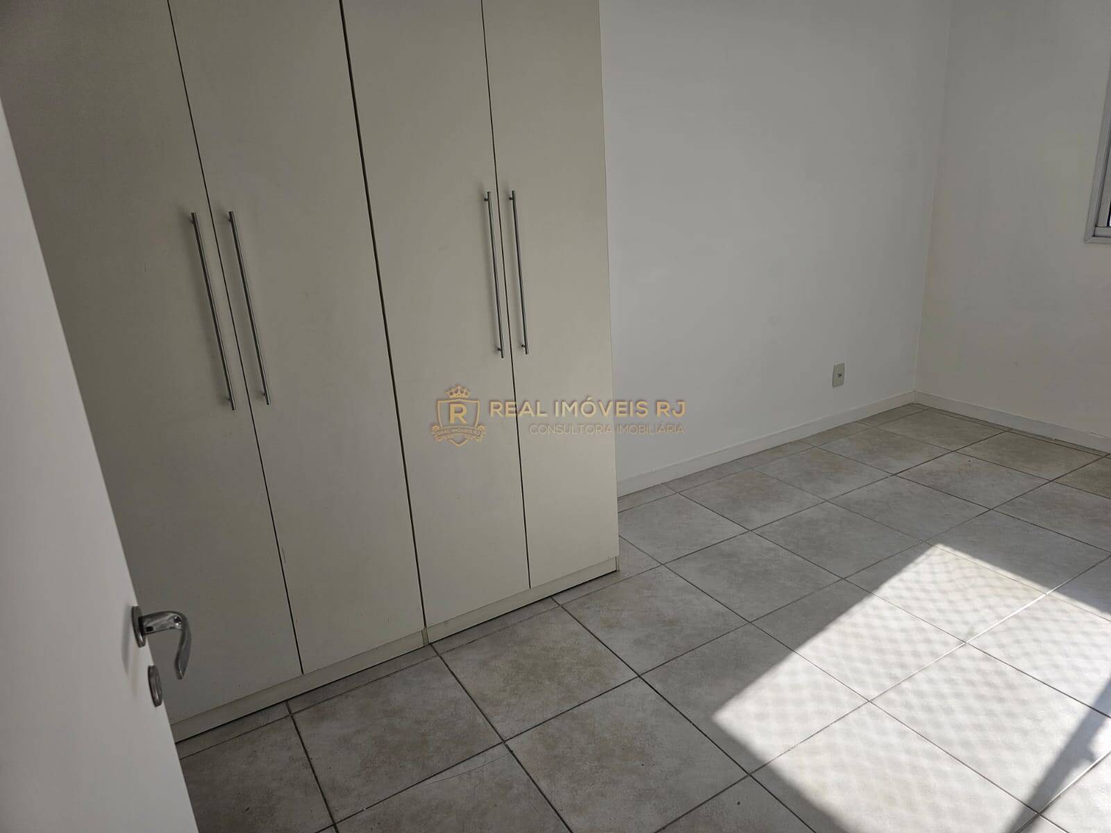 Apartamento à venda com 2 quartos, 62m² - Foto 21