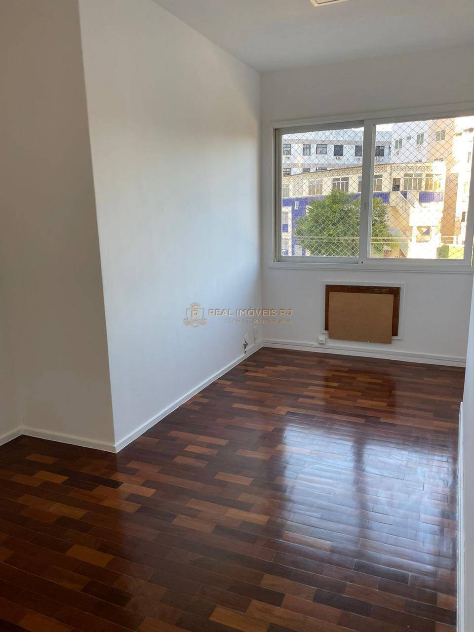 Apartamento à venda com 2 quartos, 53m² - Foto 1