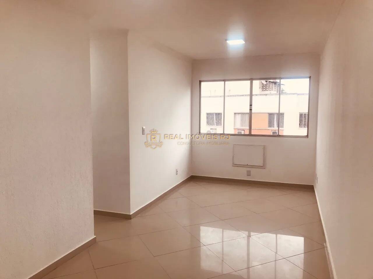 Apartamento à venda com 3 quartos, 70m² - Foto 1