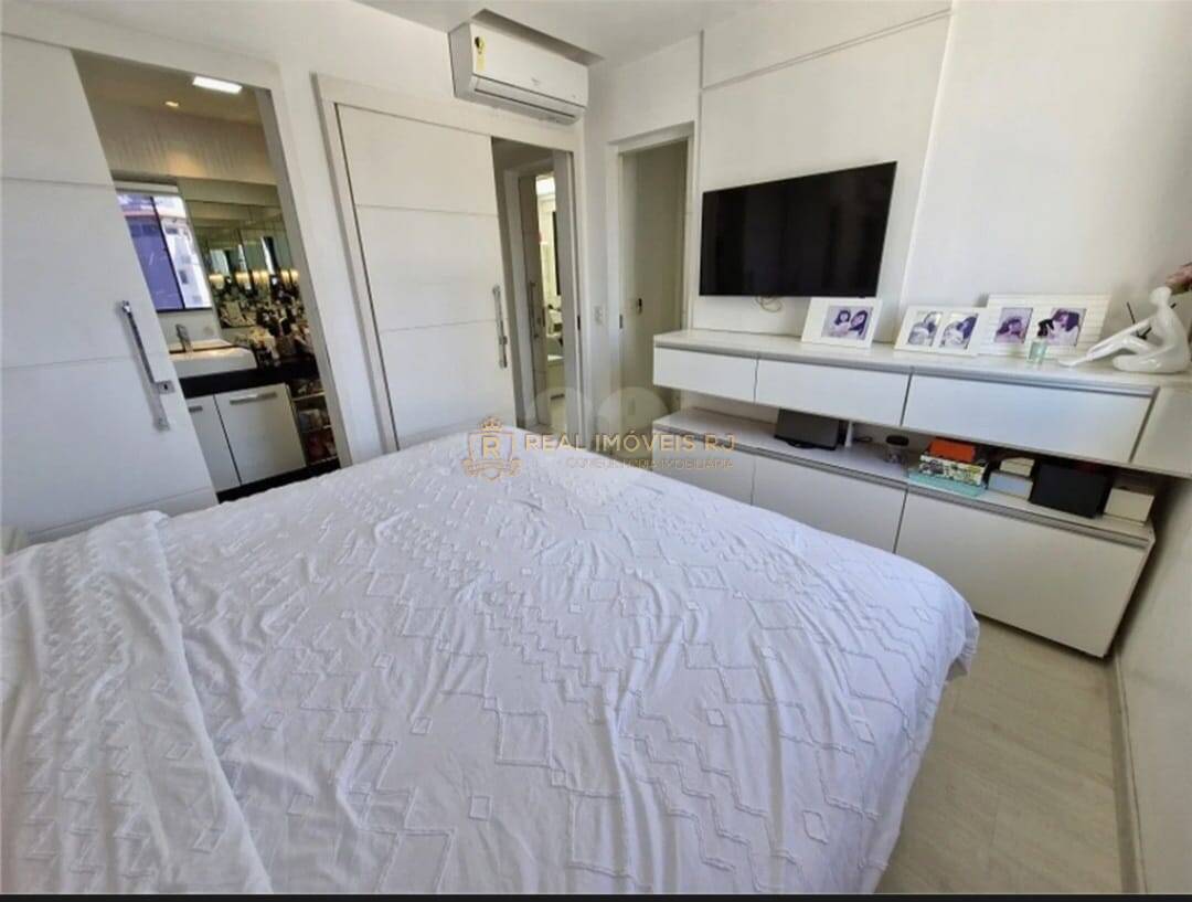 Apartamento à venda com 4 quartos, 243m² - Foto 18