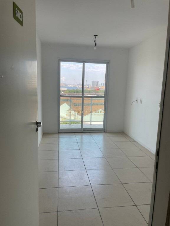 Apartamento à venda com 2 quartos, 56m² - Foto 2