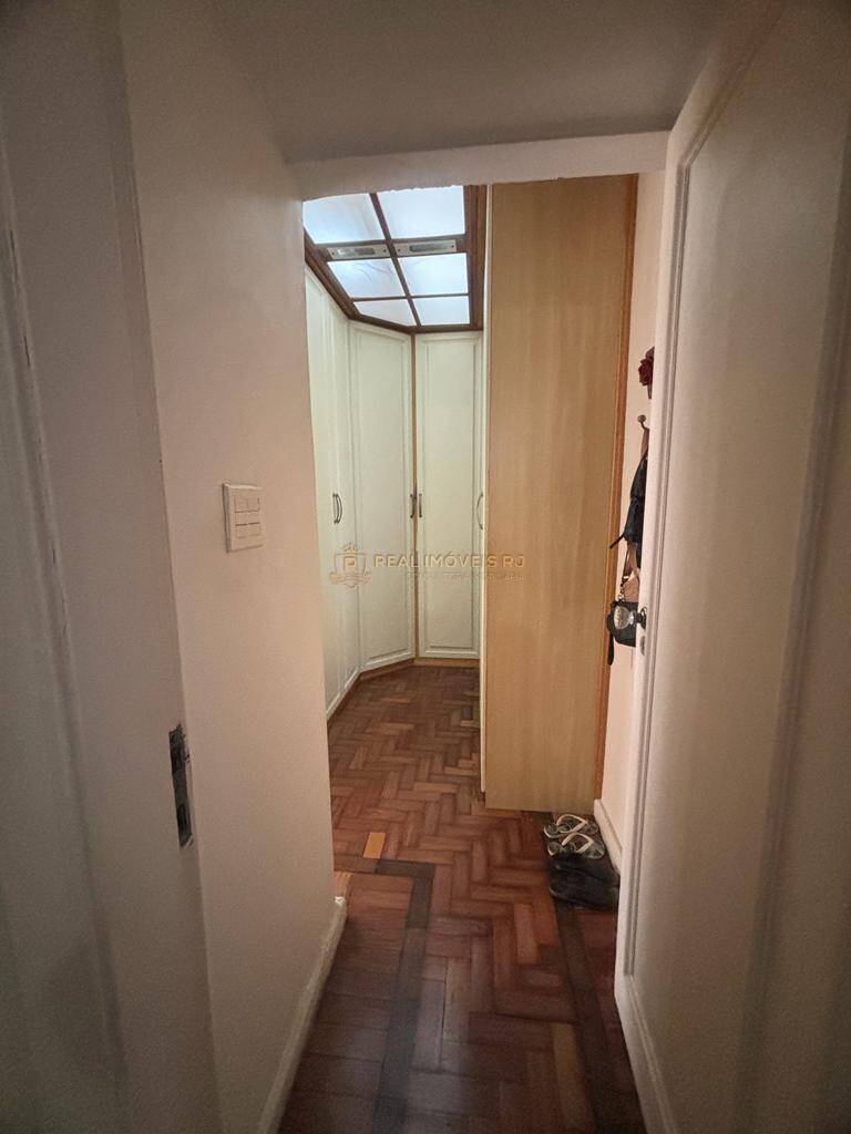 Apartamento à venda com 4 quartos, 180m² - Foto 8