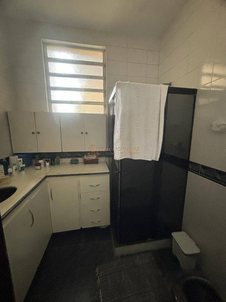 Apartamento à venda com 4 quartos, 180m² - Foto 15