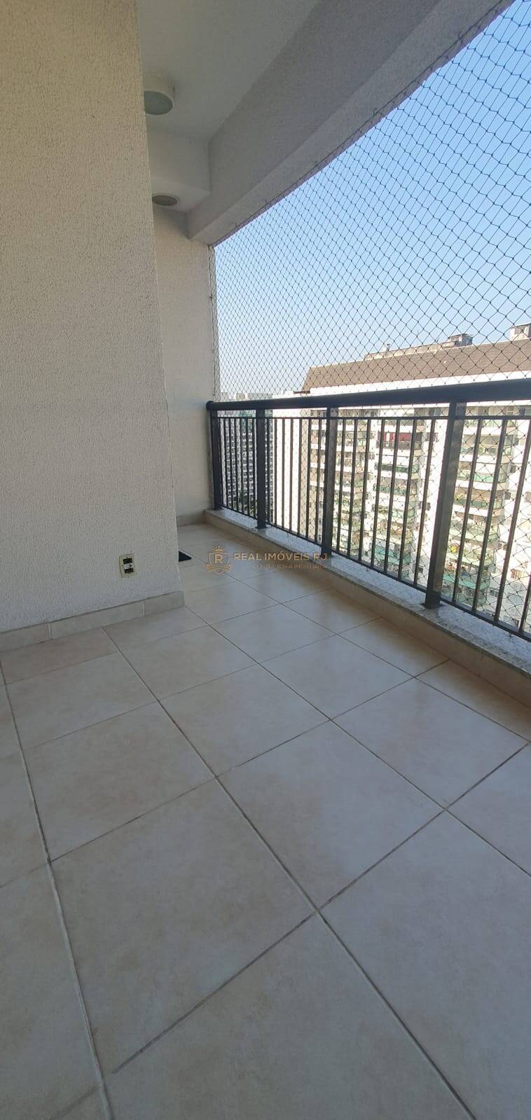 Apartamento para alugar com 2 quartos, 75m² - Foto 2