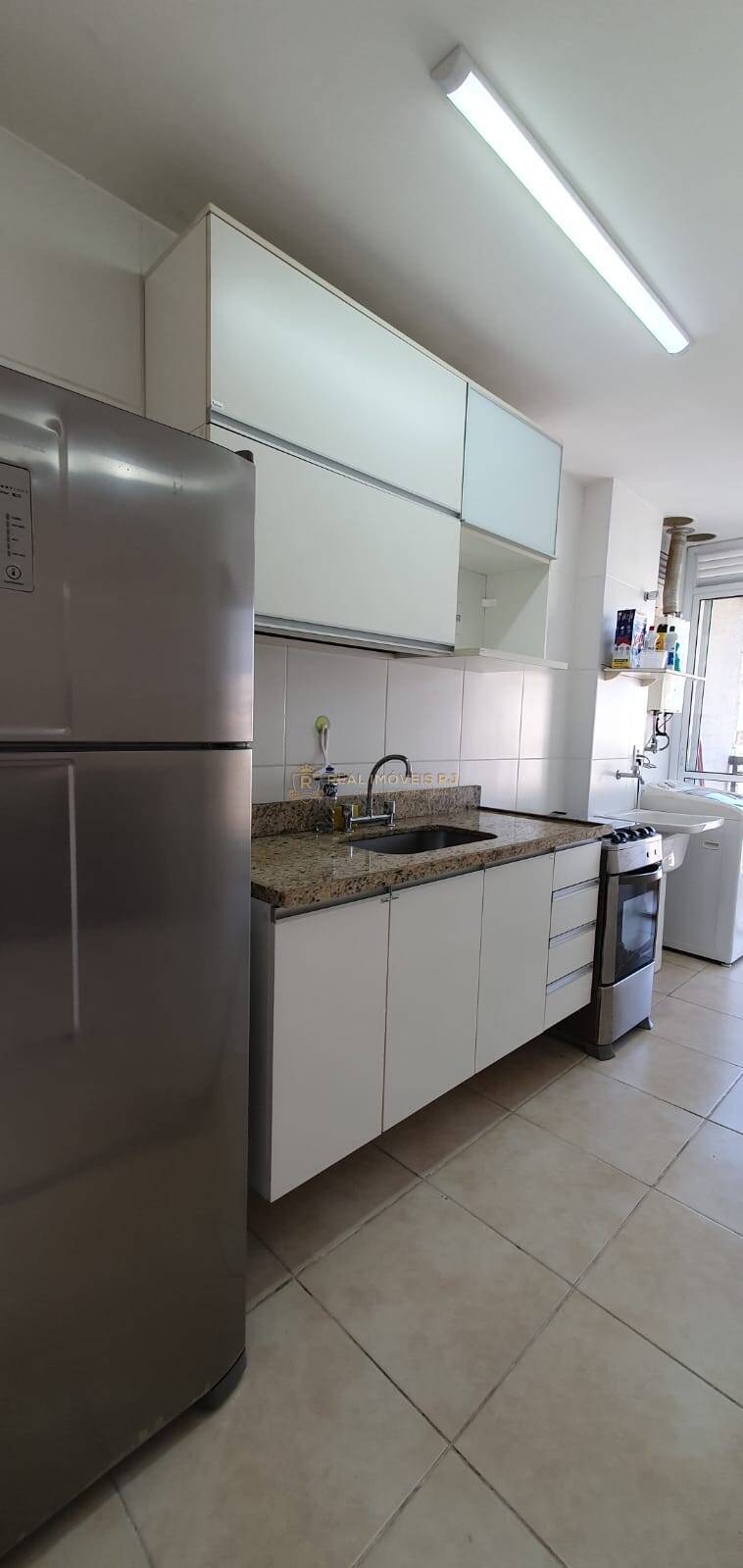 Apartamento para alugar com 2 quartos, 75m² - Foto 8