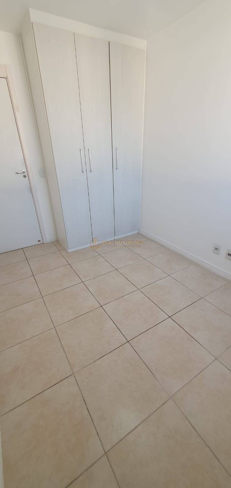 Apartamento para alugar com 2 quartos, 75m² - Foto 12