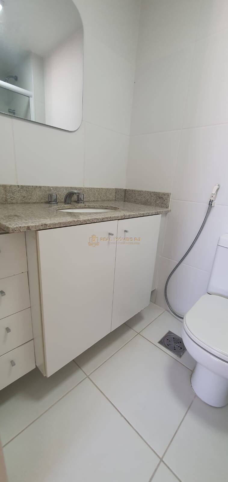 Apartamento para alugar com 2 quartos, 75m² - Foto 20