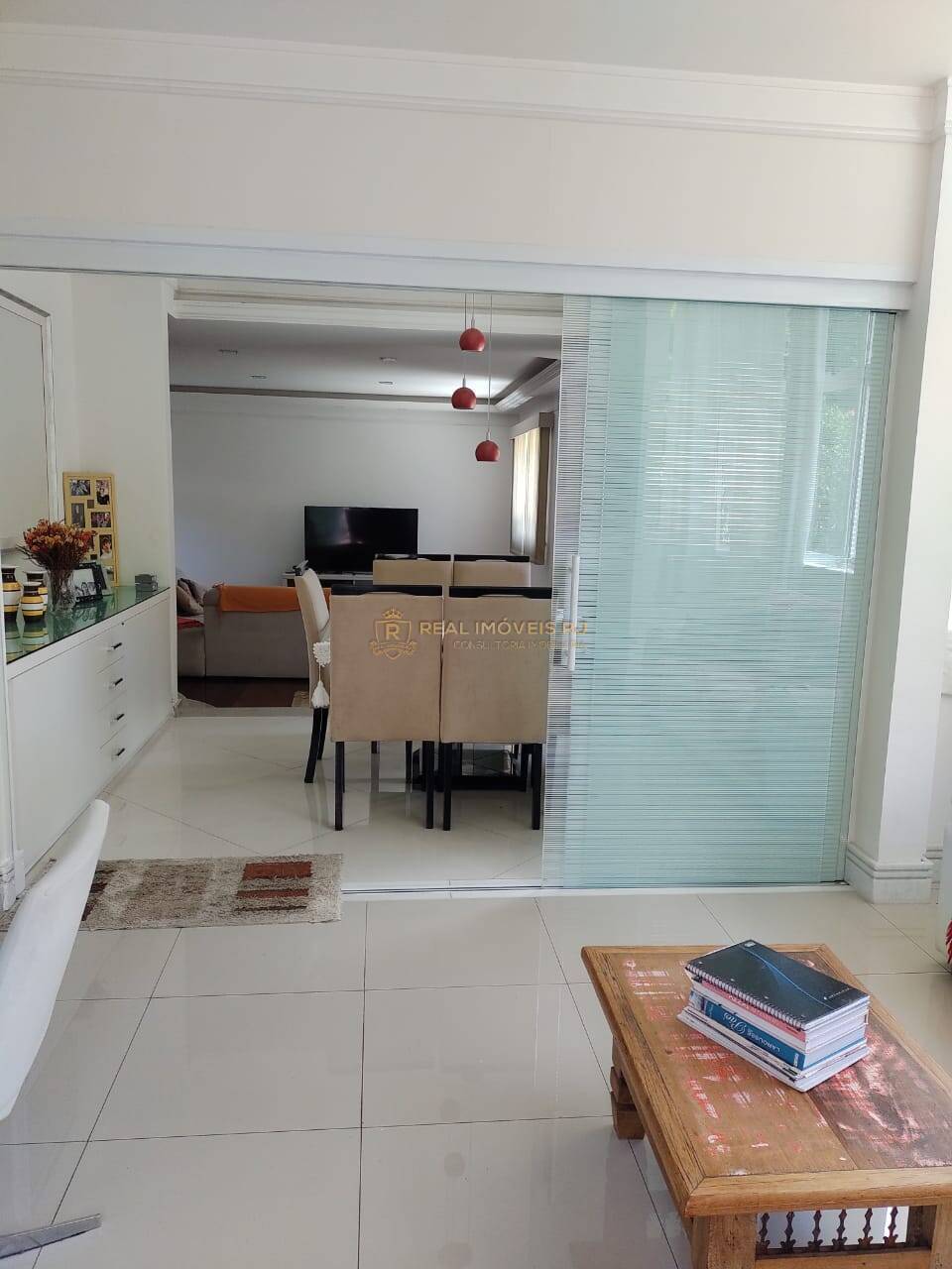 Casa à venda com 6 quartos, 256m² - Foto 8