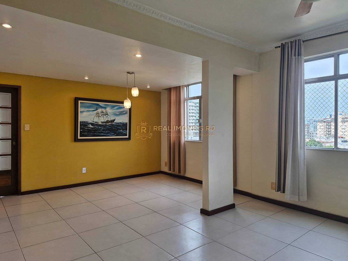 Apartamento à venda com 2 quartos, 85m² - Foto 1