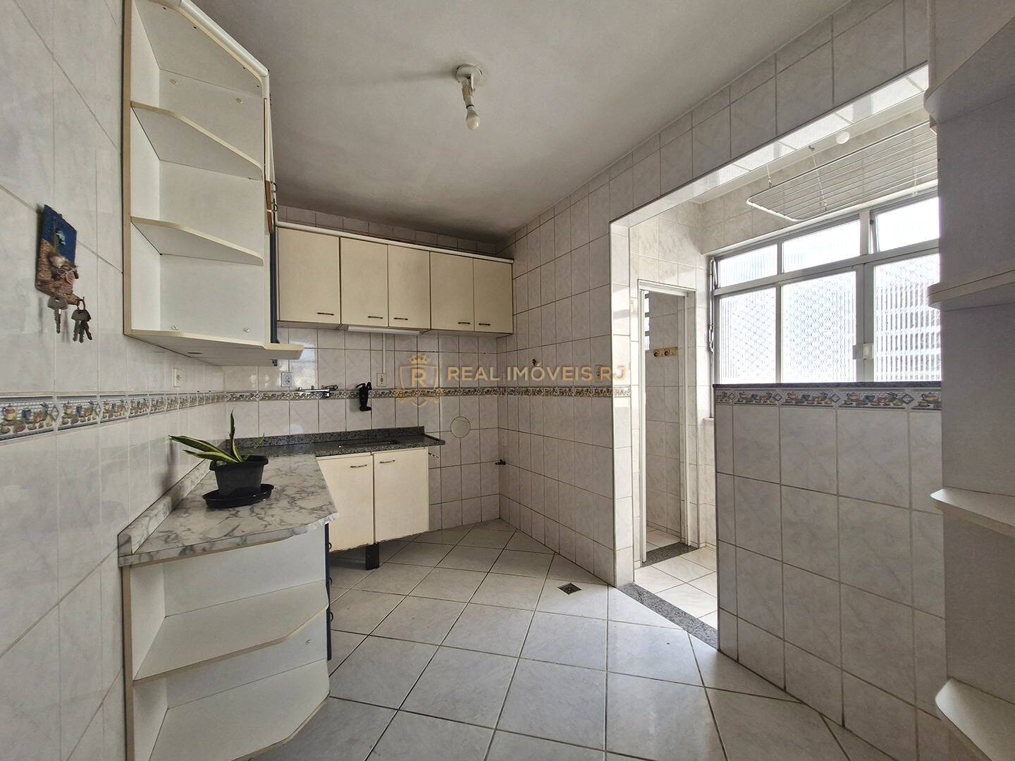 Apartamento à venda com 2 quartos, 85m² - Foto 9