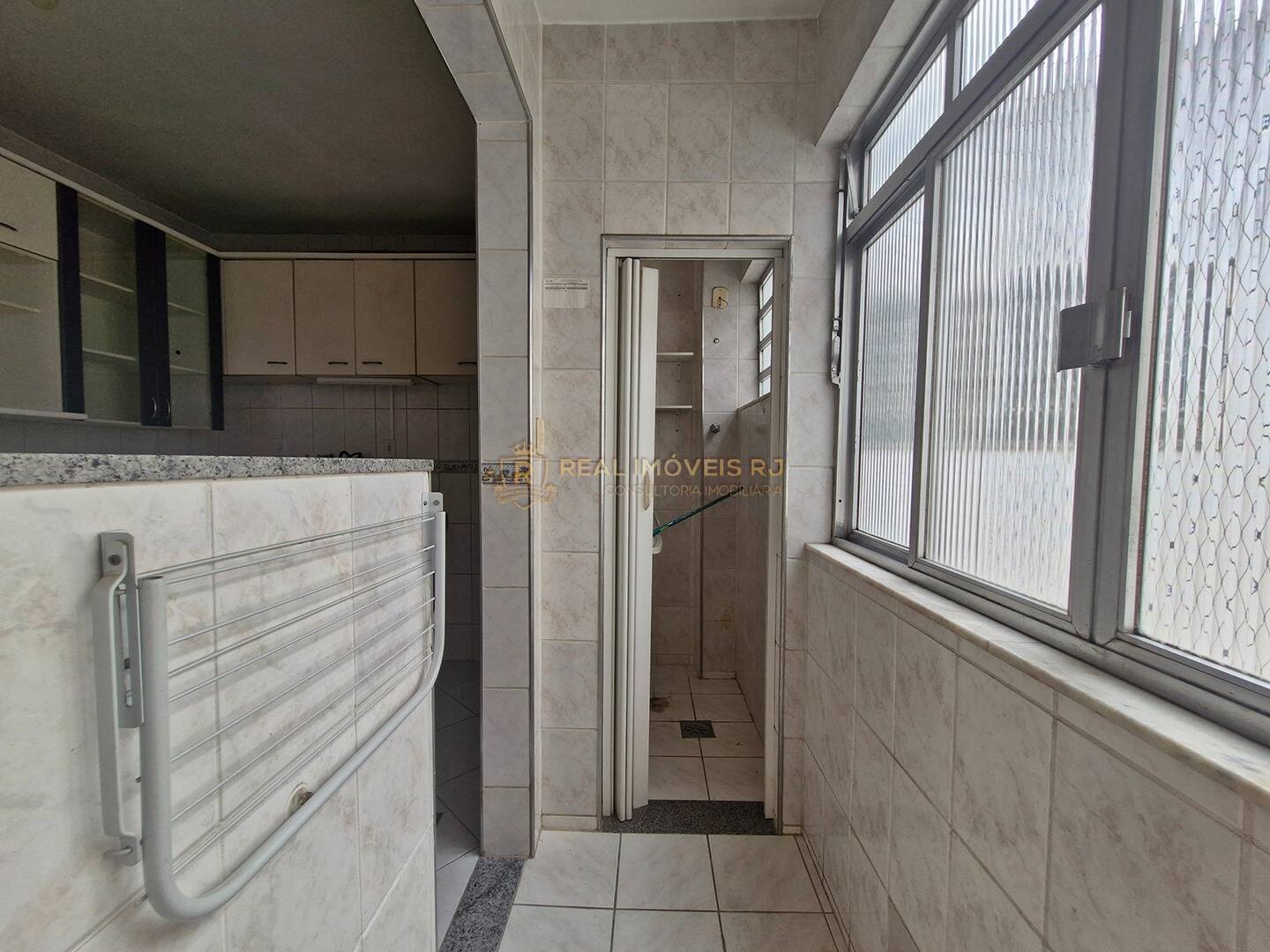 Apartamento à venda com 2 quartos, 85m² - Foto 10