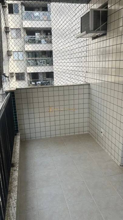 Apartamento à venda com 2 quartos, 110m² - Foto 3