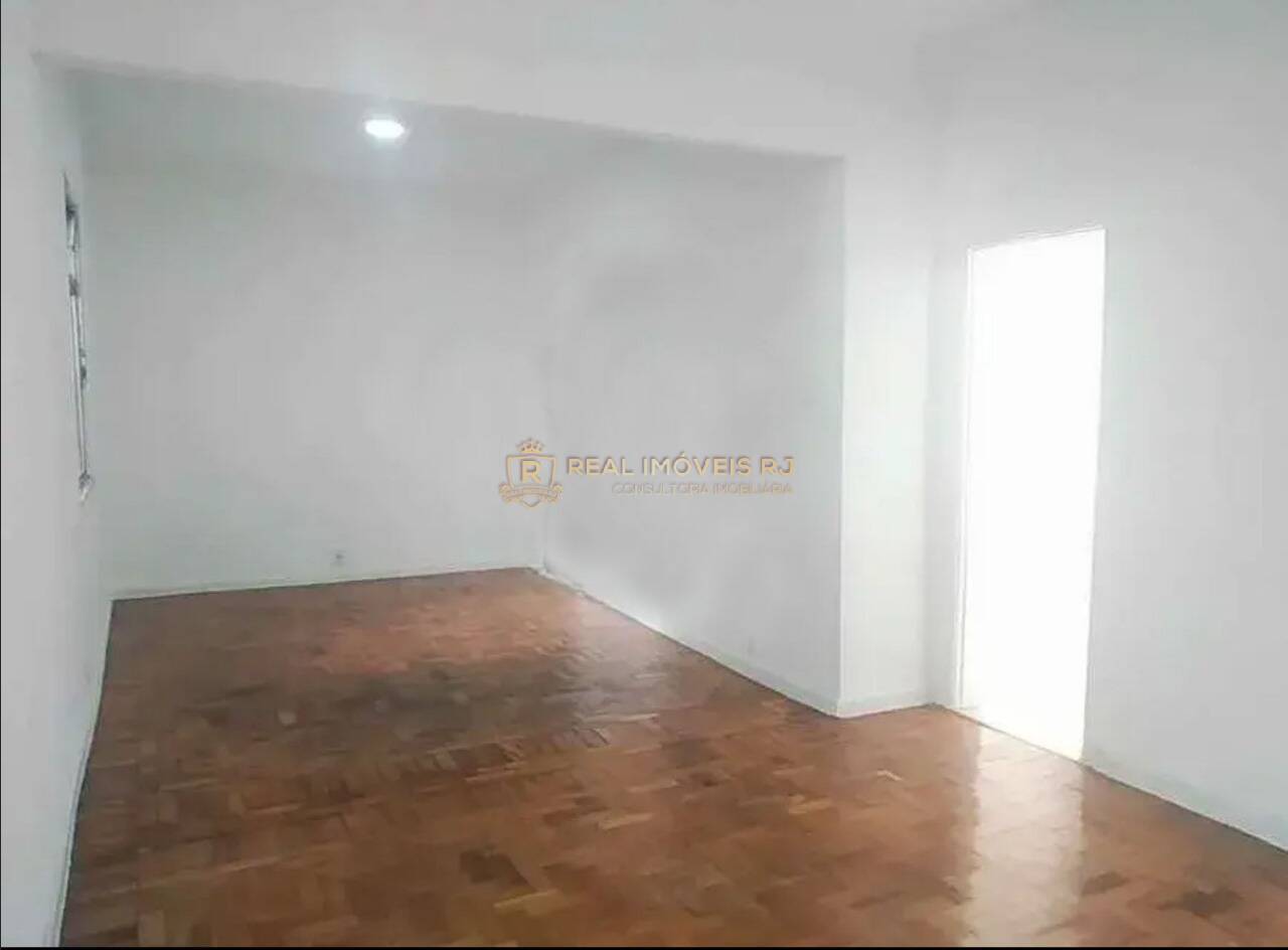 Apartamento à venda com 3 quartos, 100m² - Foto 2